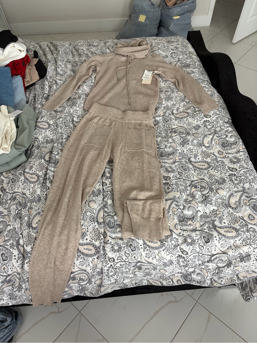 Cyrus Beige Ribbed Knit Lounge Set